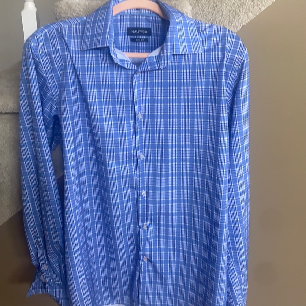 Nautica Men’s long sleeve slim fit button up LG like new